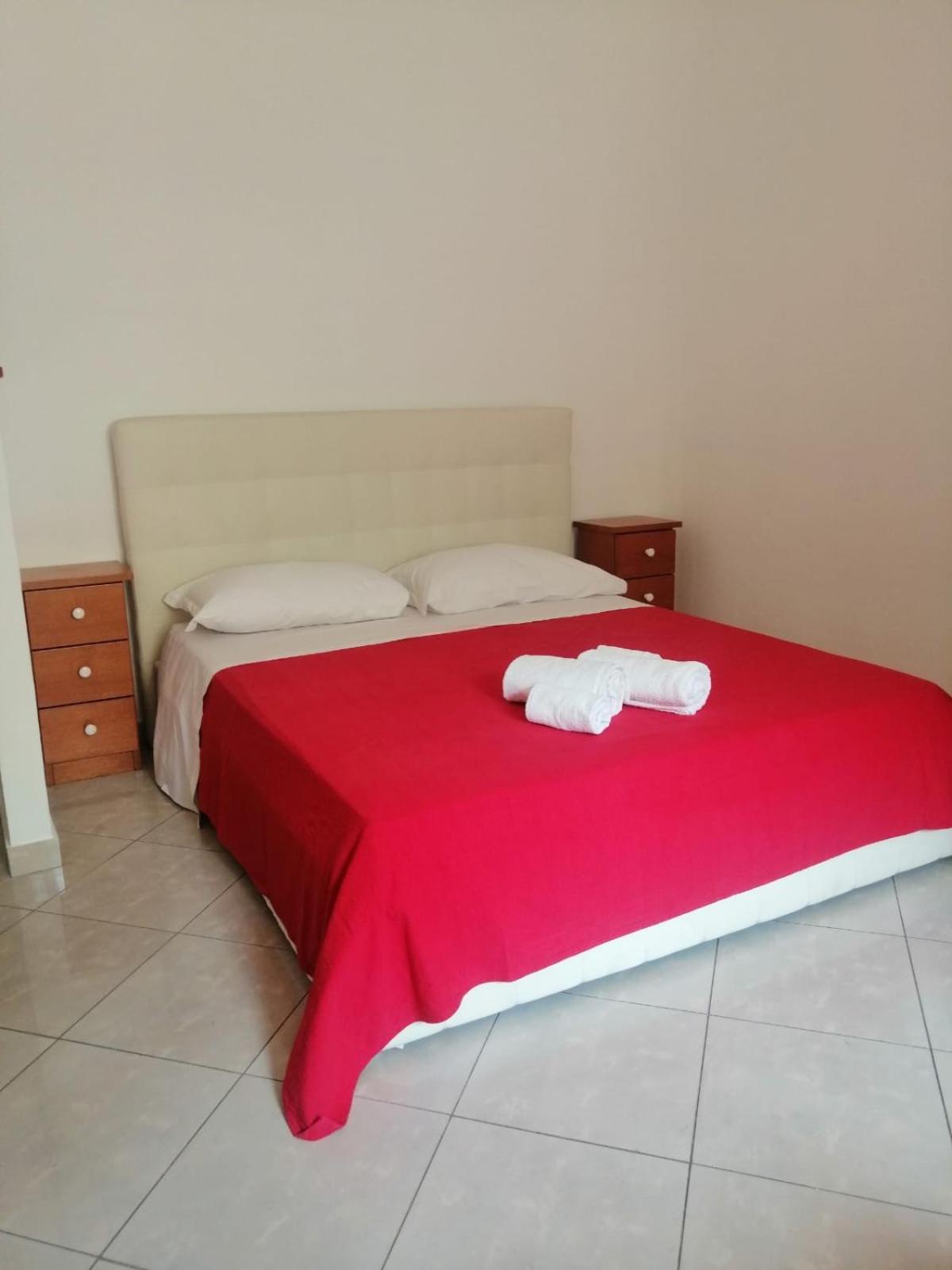 פירנצה Apartment In Front Of The Train Station! מראה חיצוני תמונה